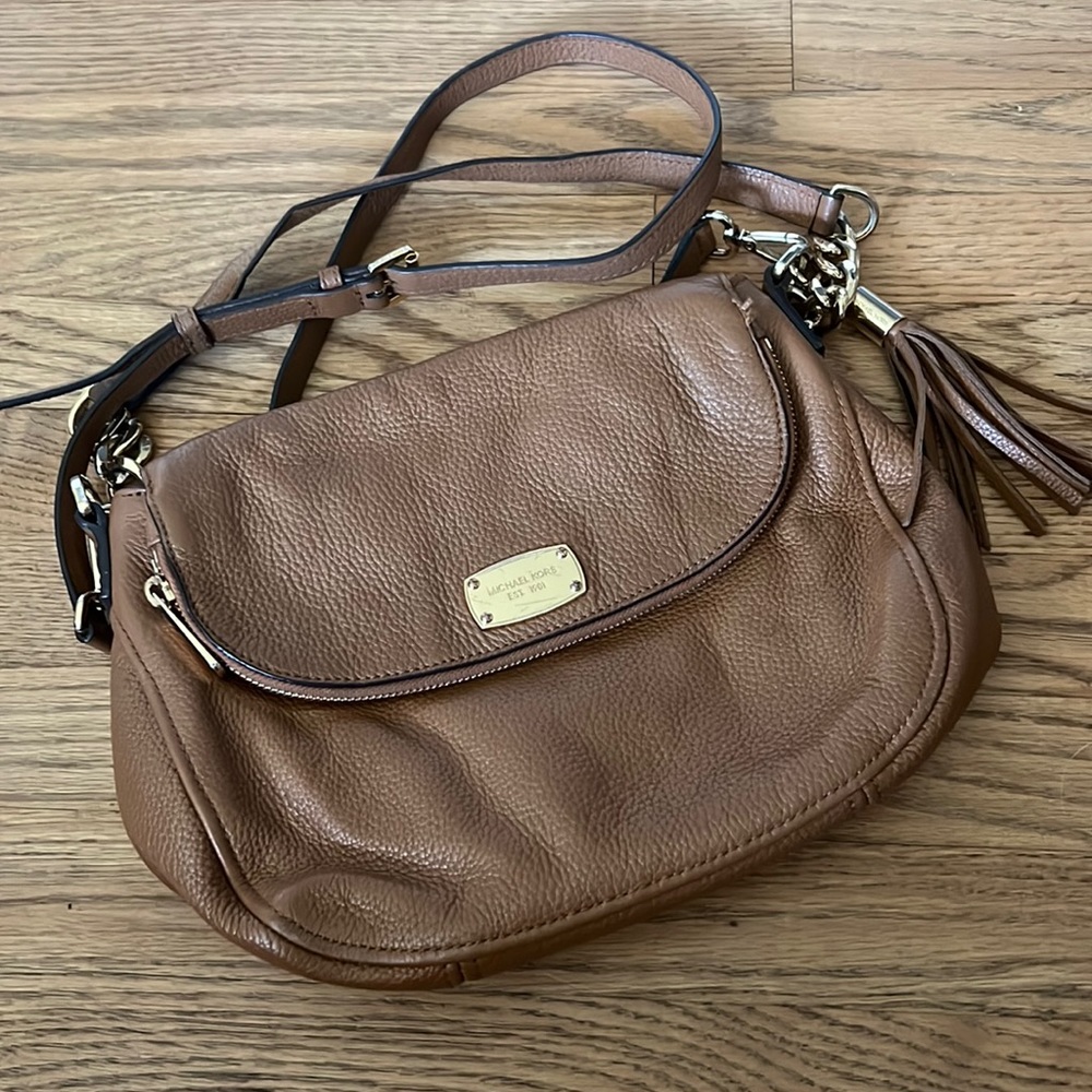 Micheal kors crossbody